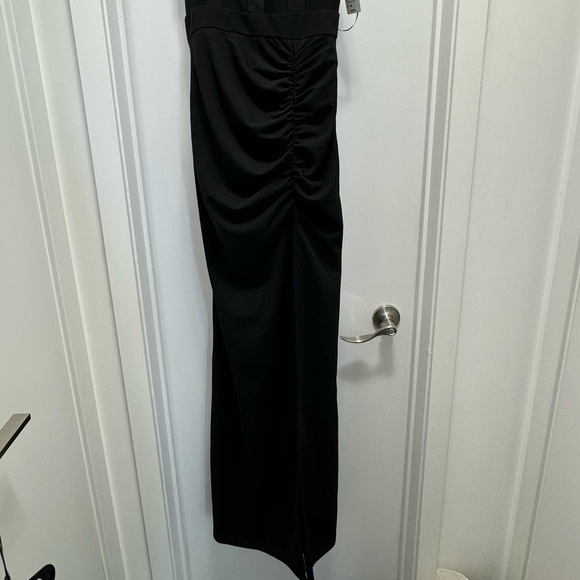 Windsor Long Black Dress - Picture 2 of 7